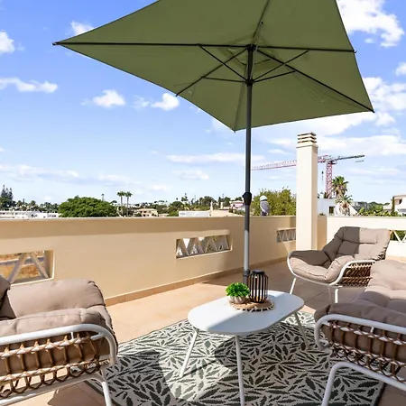 Elegant Sea View 4 Bedroom Pool, Bbq فيلة *