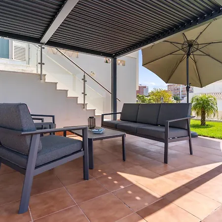 Elegant Sea View 4 Bedroom Pool, Bbq فيلة *