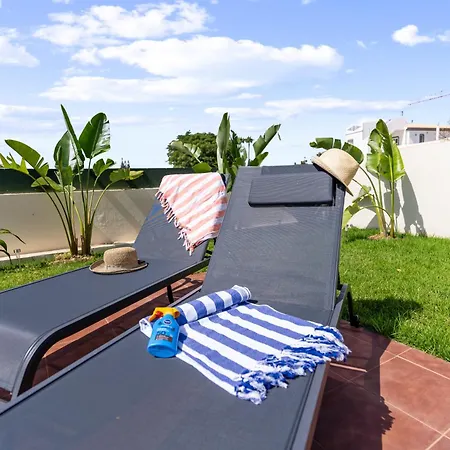 فيلة Elegant Sea View 4 Bedroom Pool, Bbq Armação de Pêra